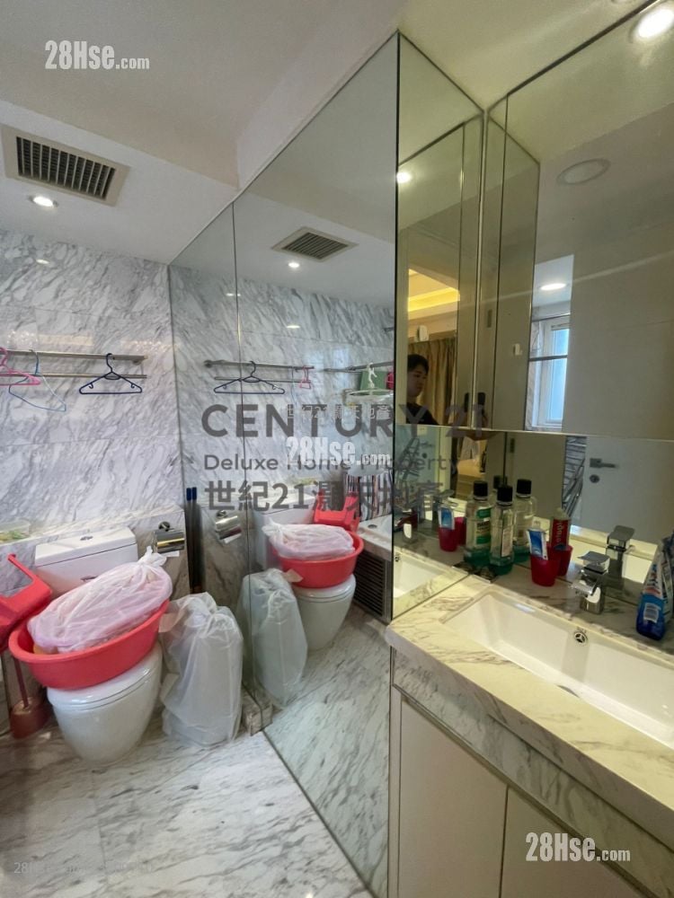 比华利山别墅 售盘 5+ 房 , 2 浴室 2,072 平方尺