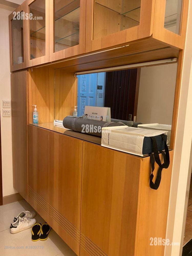 Hoi Deen Court Rental 2 Bedrooms 624 ft²