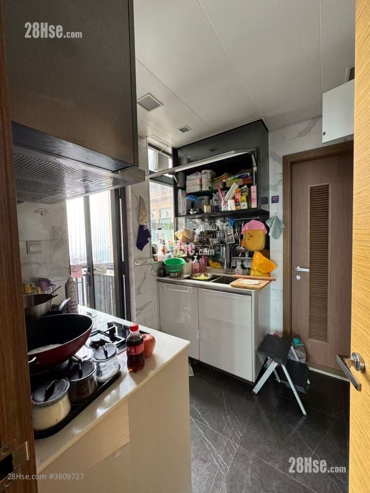 Grand Yoho Sell 3 Bedrooms , 2 Bathrooms 780 ft²