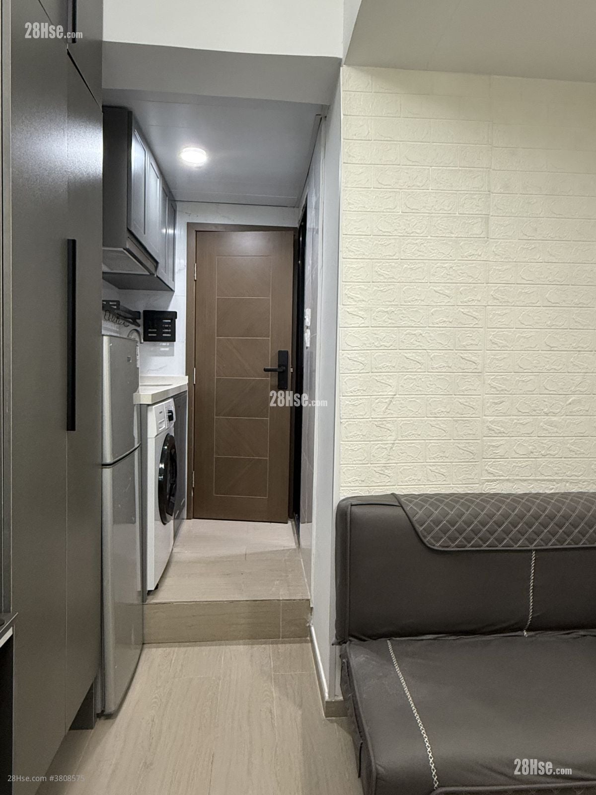 美轮大厦 租盘 150 平方尺