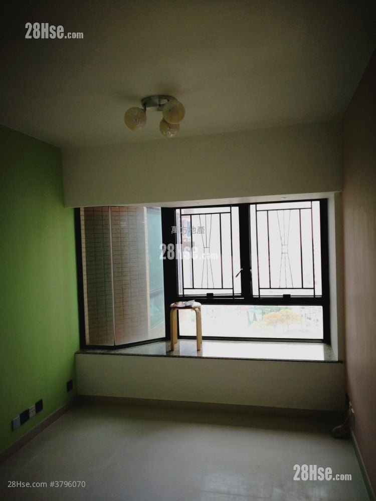 Prima Villa Sell 2 Bedrooms , 1 Bathroom 417 ft²