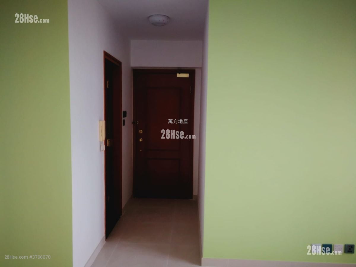 Prima Villa Sell 2 Bedrooms , 1 Bathroom 417 ft²