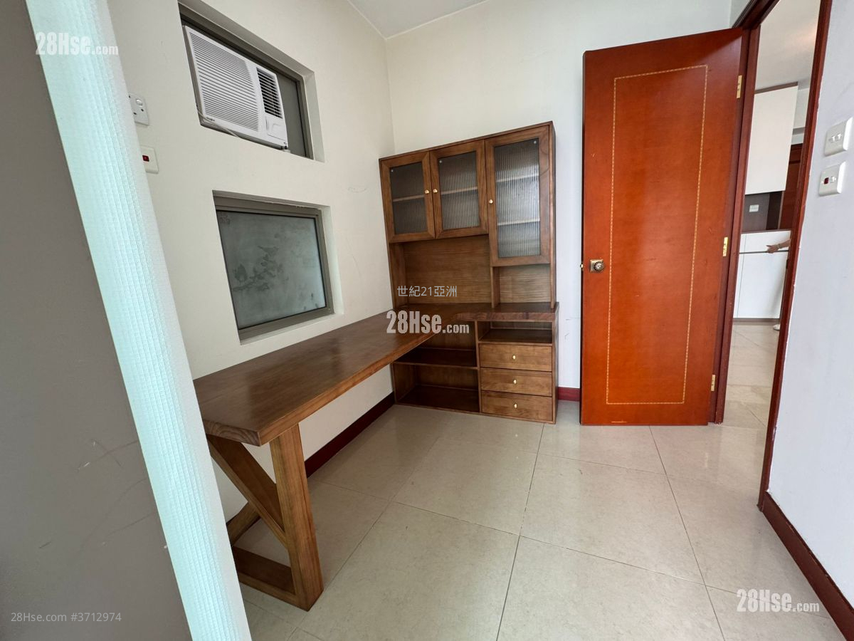 The Merton Sell 2 Bedrooms , 1 Bathroom 482 ft²