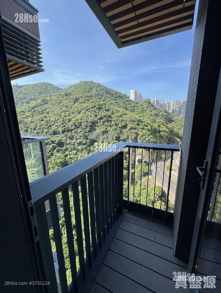 Novum East Sell 1 Bedroom 290 ft²