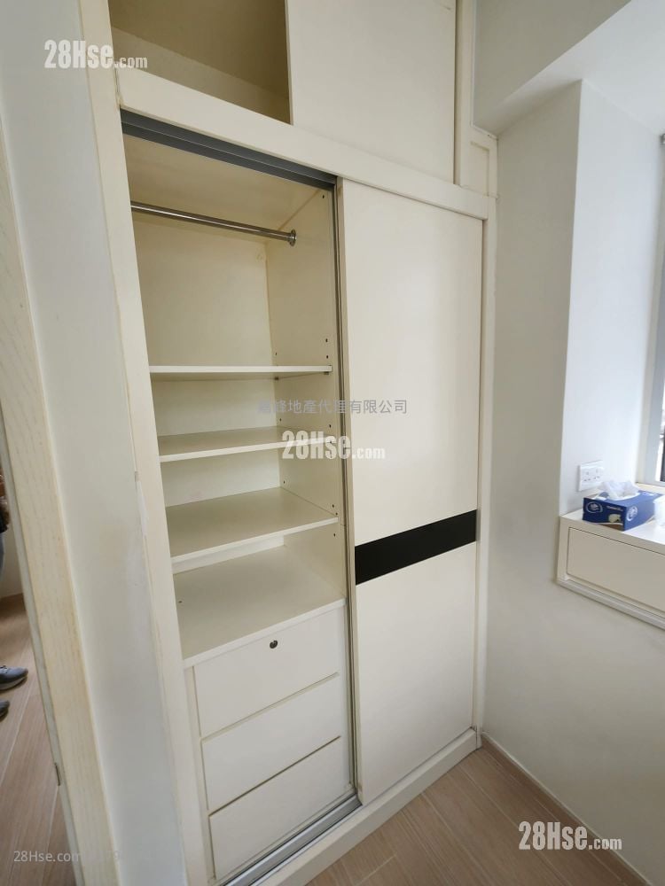 华宝大厦 租盘 2 房 , 1 浴室 305 平方尺