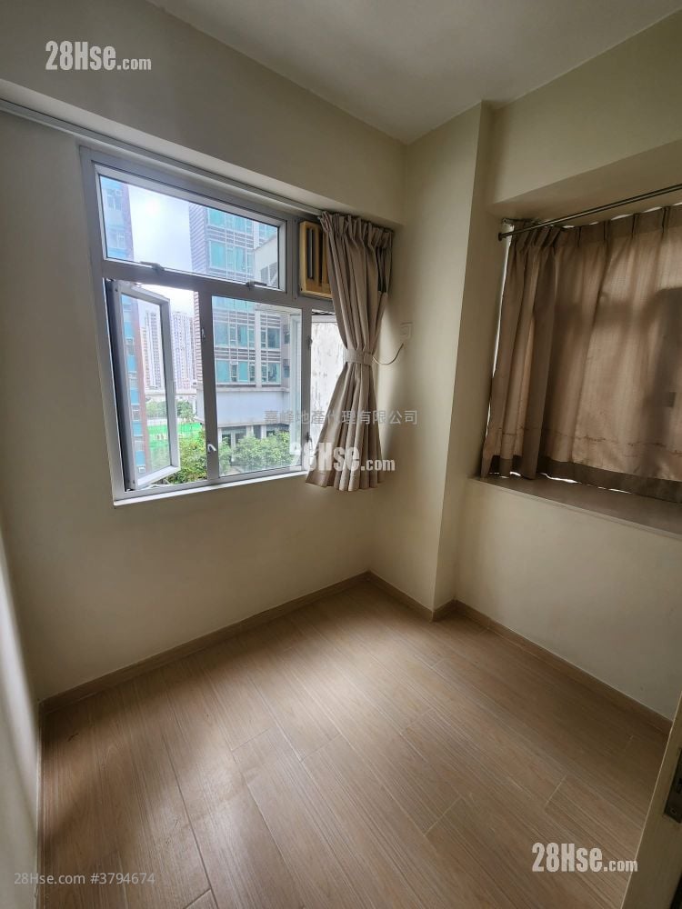 华宝大厦 租盘 2 房 , 1 浴室 305 平方尺