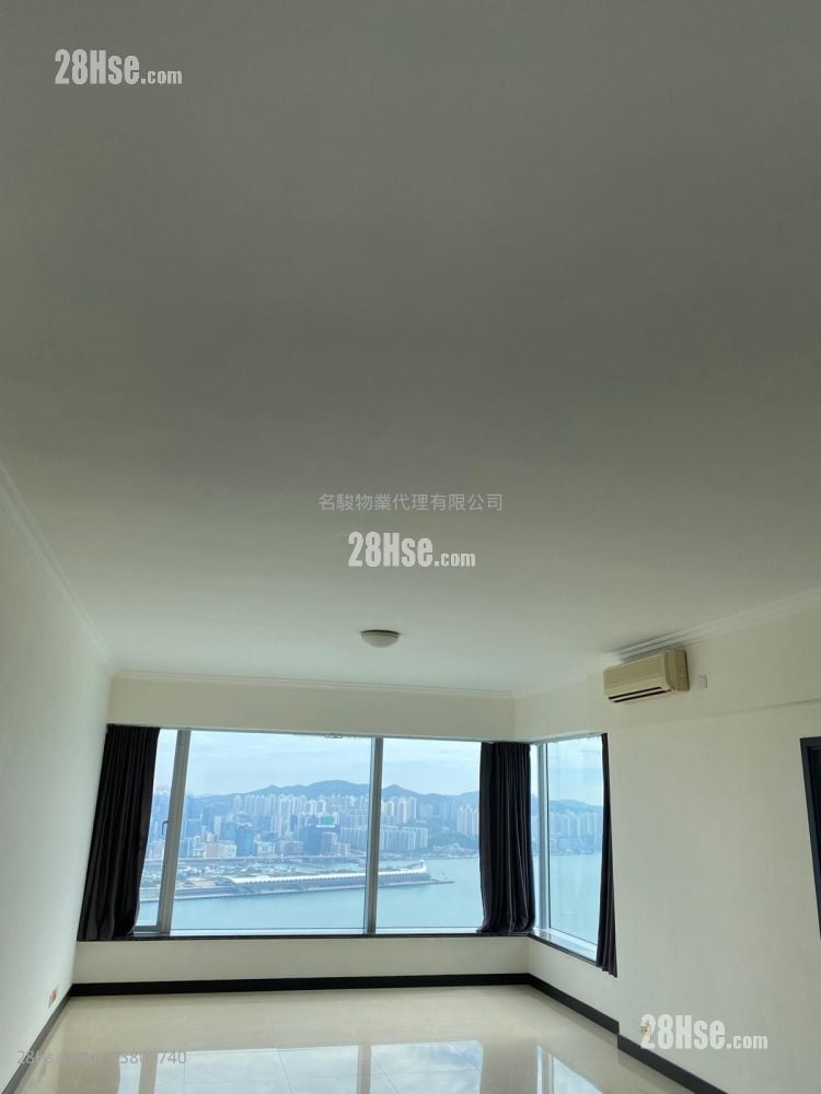 Harbourfront Landmark Rental 3 Bedrooms , 2 Bathrooms 1,420 ft²