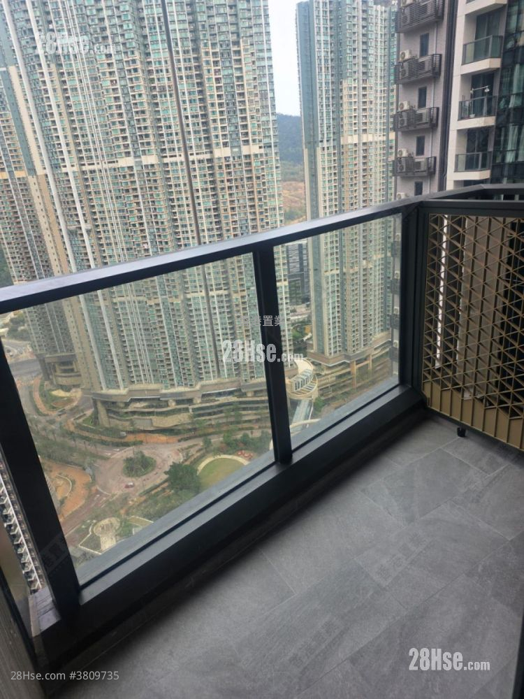 Seasons Place Sell 1 Bedroom , 1 Bathroom 323 ft²