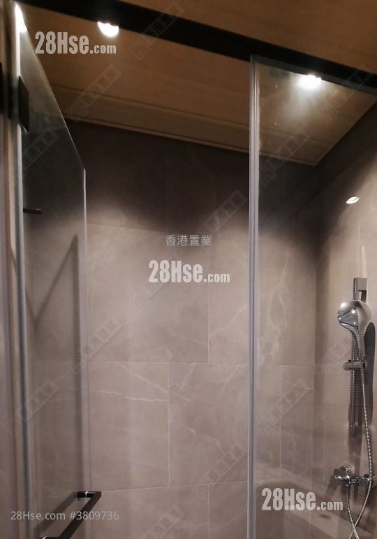 Seasons Place Sell 1 Bedroom , 1 Bathroom 323 ft²