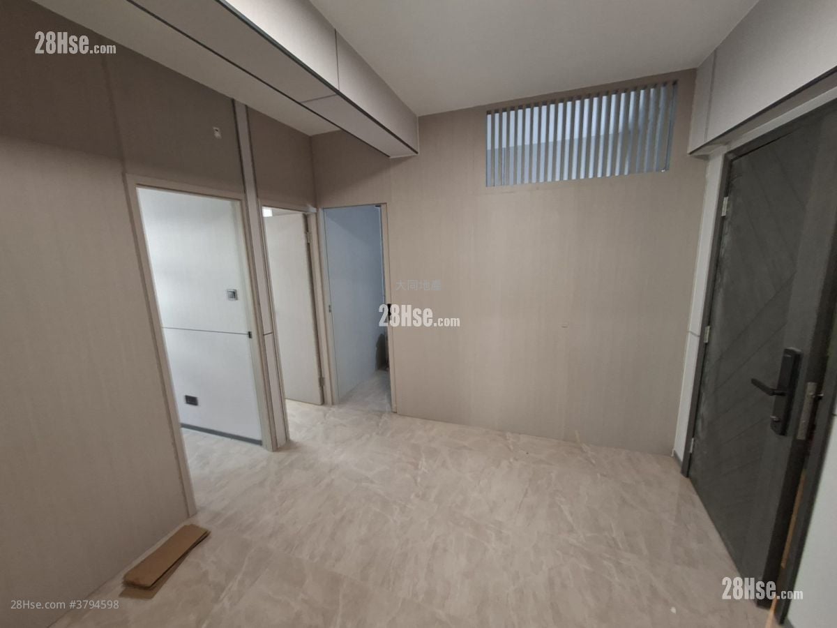Wing Sing Building Rental 3 Bedrooms , 1 Bathroom 319 ft²