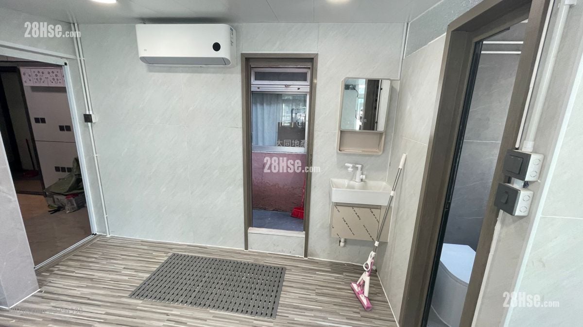 Wing Sing Building Rental 3 Bedrooms , 1 Bathroom 319 ft²