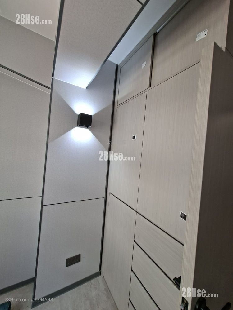 Wing Sing Building Rental 3 Bedrooms , 1 Bathroom 319 ft²