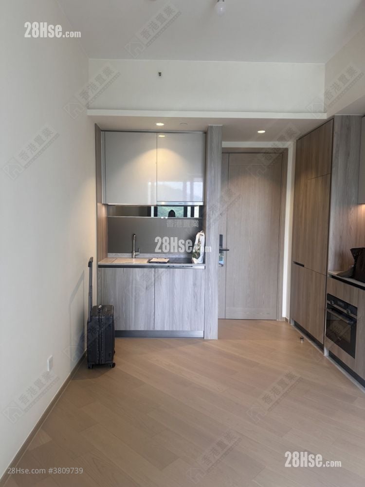 Villa Garda Iii Sell 2 Bedrooms , 1 Bathroom 451 ft²