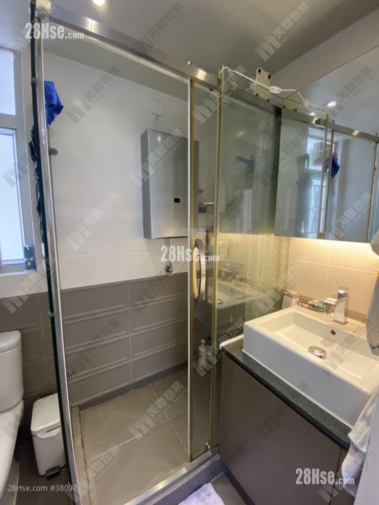 Hong Lai Garden Sell 2 Bedrooms 362 ft²