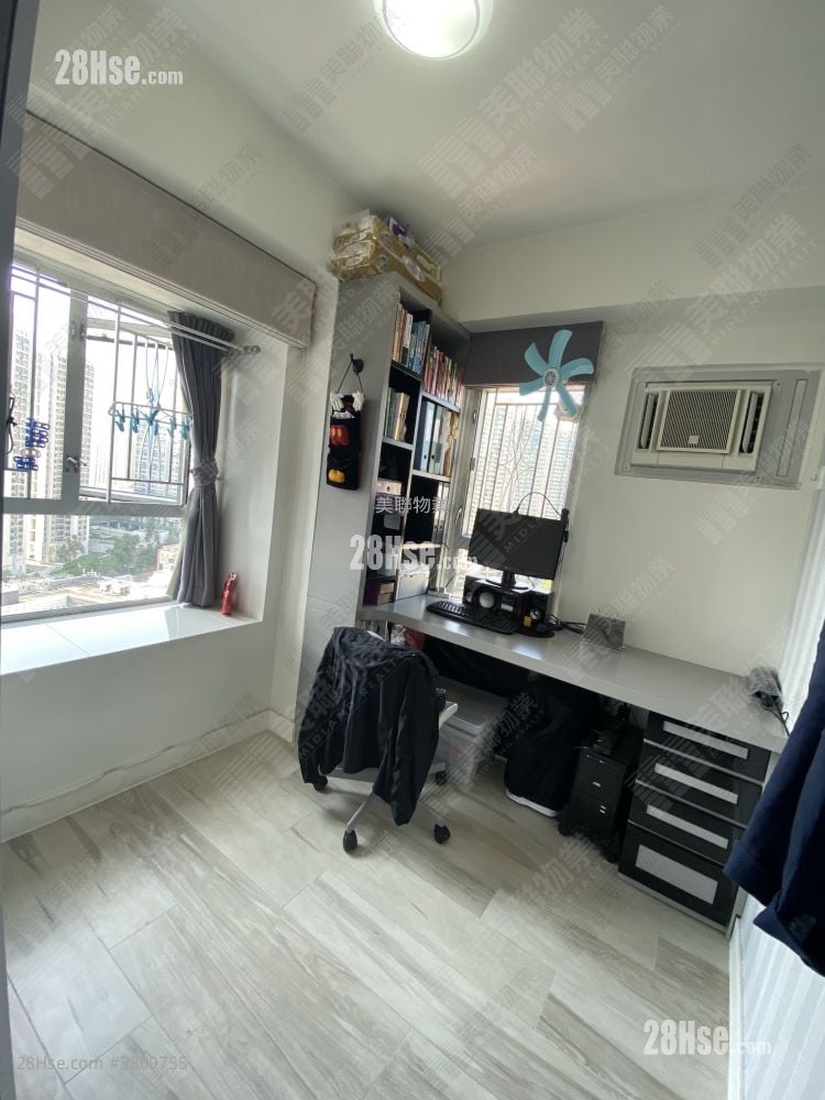 Hong Lai Garden Sell 2 Bedrooms 362 ft²