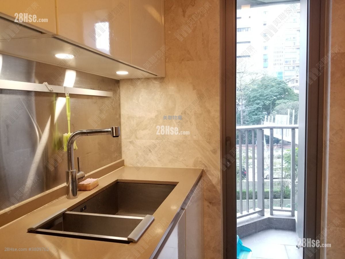 Grand Austin Sell 3 Bedrooms 928 ft²