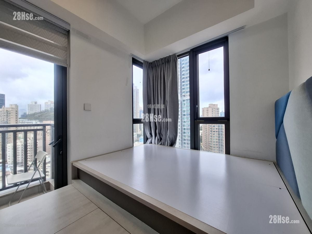Downtown 38 Rental 2 Bedrooms , 1 Bathroom 385 ft²