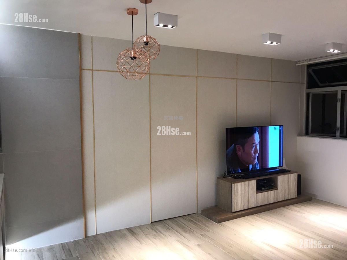 富欣花園 售盤 1 房 , 2 浴室 592 平方呎