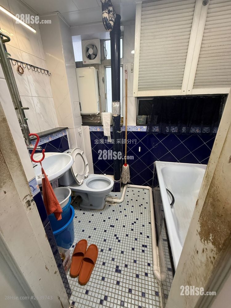 東頭(二)邨 售盤 2 房 , 1 浴室 358 平方呎