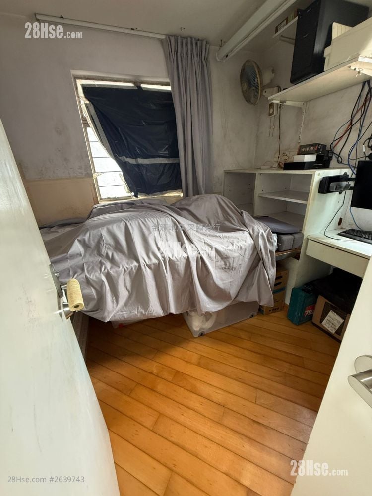 東頭(二)邨 售盤 2 房 , 1 浴室 358 平方呎