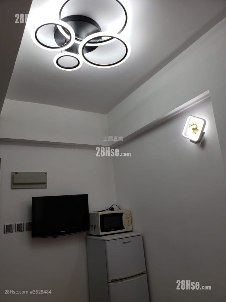 19-21 Cameron Road Rental 1 Bedroom , 1 Bathroom 200 ft²