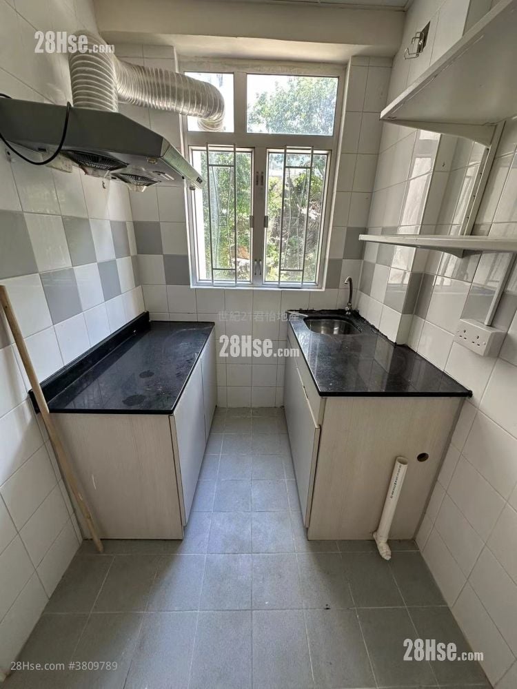 Shun King Building Rental 1 Bedroom , 1 Bathroom 276 ft²