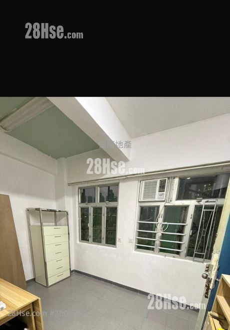 金輝大廈 租盤 1 房 , 1 浴室 259 平方呎