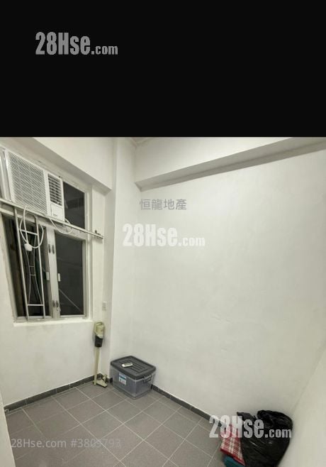 金輝大廈 租盤 1 房 , 1 浴室 259 平方呎