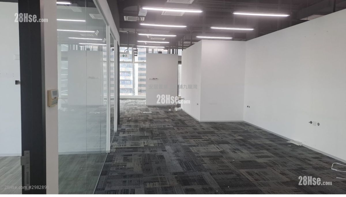 Billion Centre Rental 5+ Bedrooms