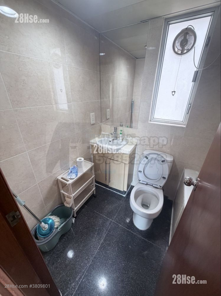 Fa Yuen Plaza Rental 2 Bedrooms , 1 Bathroom 322 ft²