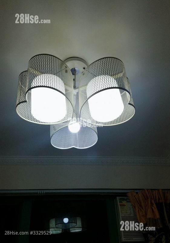 基隆大厦 租盘 1 浴室 100 平方尺