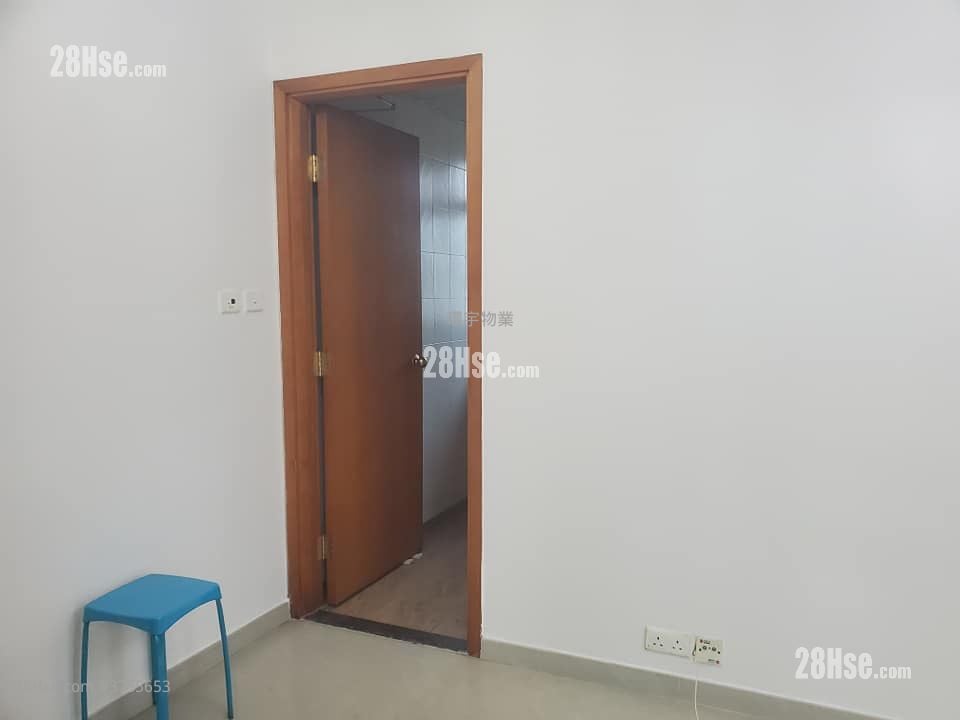 翡翠广场 售盘 2 房 , 1 浴室 419 平方尺