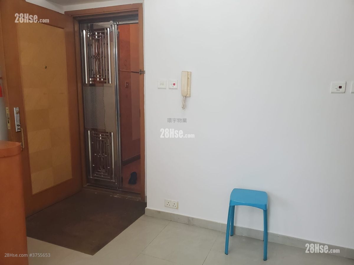 翡翠广场 售盘 2 房 , 1 浴室 419 平方尺