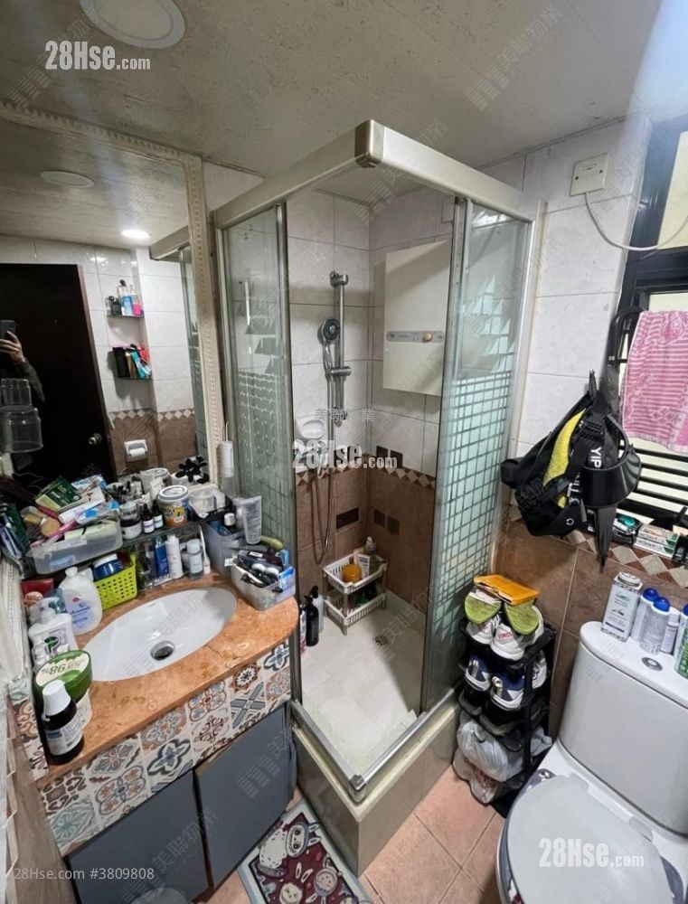 御豪山庄 售盘 3 房 656 平方尺