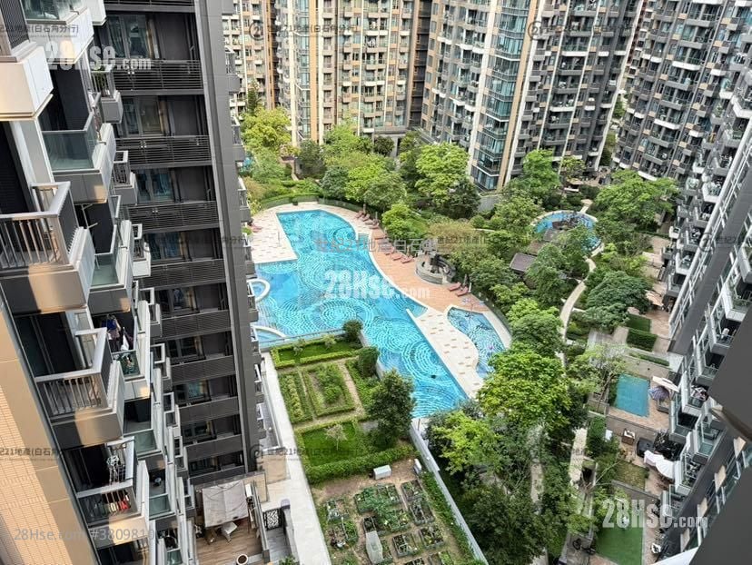 St Martin Sell 2 Bedrooms , 1 Bathroom 468 ft²