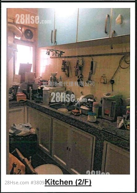 旭日花园 售盘 3 房 , 1 浴室 700 平方尺