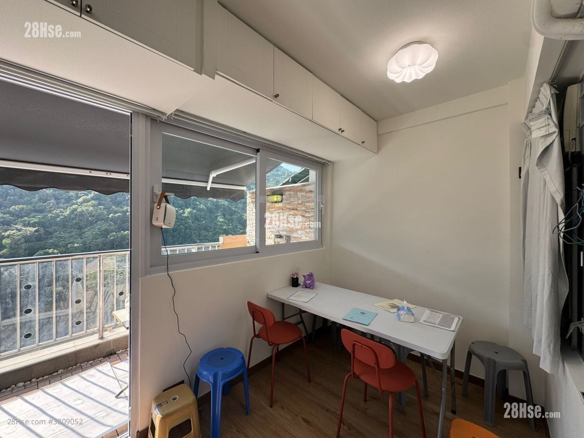 中興大廈 售盤 225 平方呎