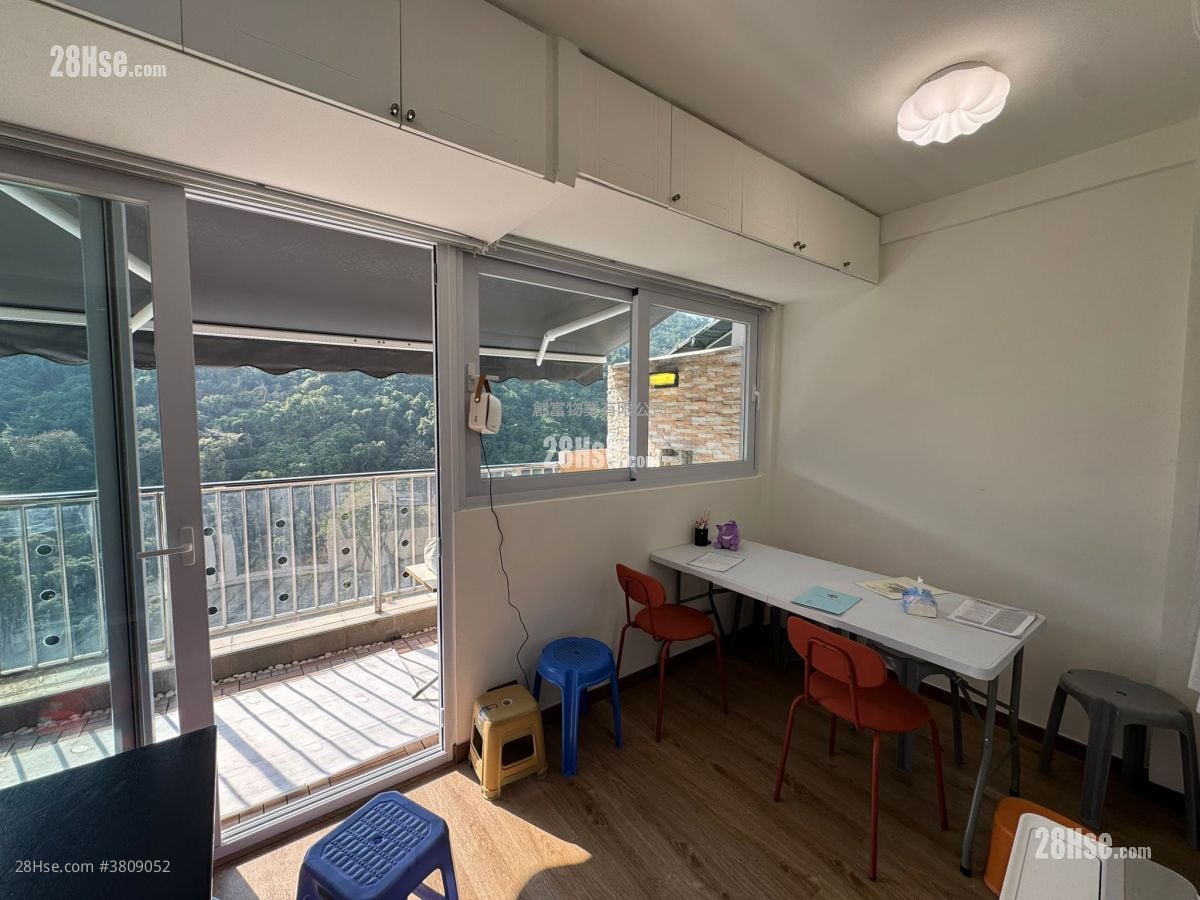 中興大廈 售盤 225 平方呎