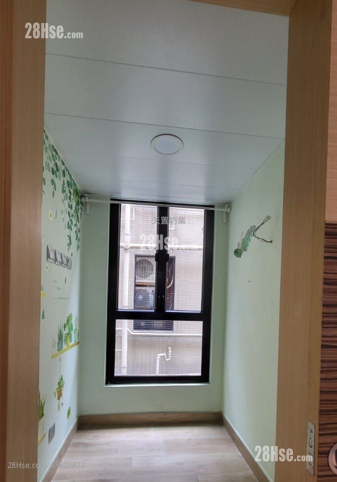 茵翠豪庭 租盘 2 房 , 2 浴室 589 平方尺