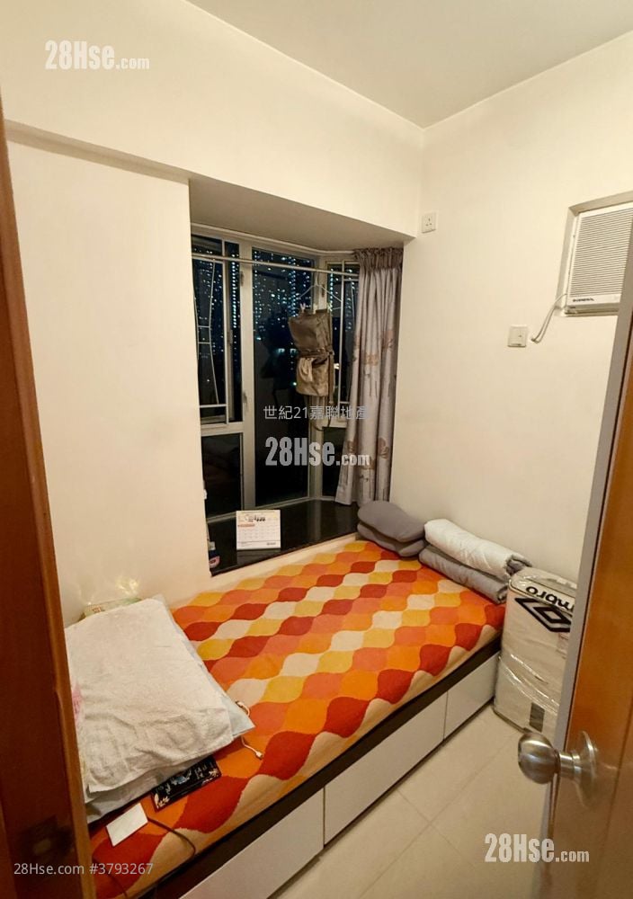 悦海华庭 售盘 2 房 , 1 浴室 422 平方尺