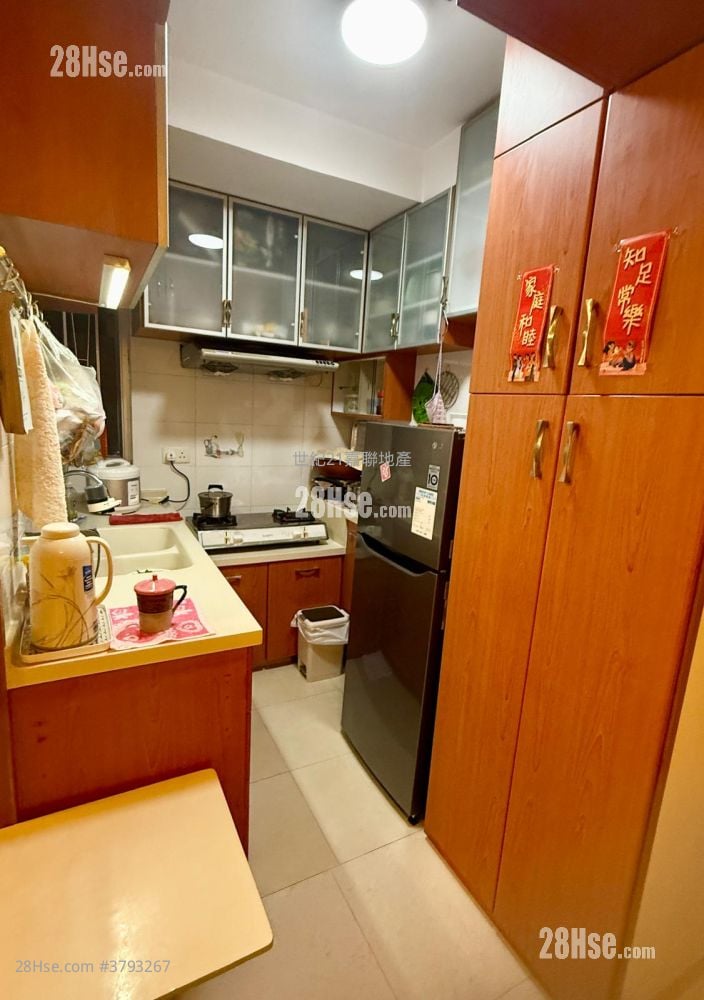 悦海华庭 售盘 2 房 , 1 浴室 422 平方尺