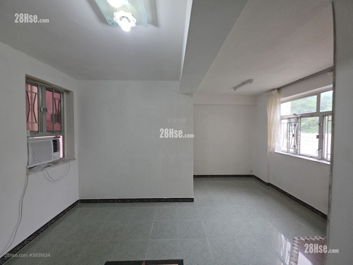 Tsuen Wan Centre Sell 1 Bedroom , 1 Bathroom 329 ft²