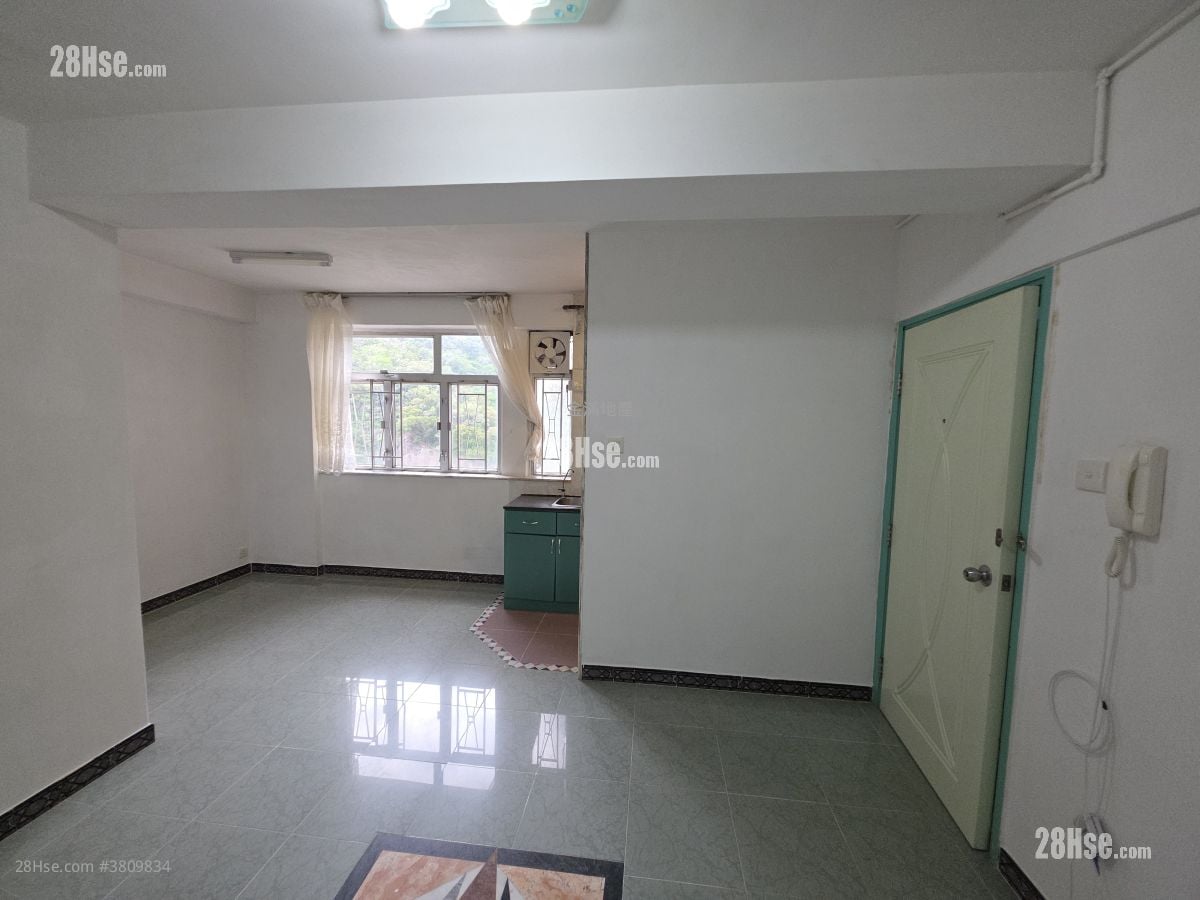 Tsuen Wan Centre Sell 1 Bedroom , 1 Bathroom 329 ft²