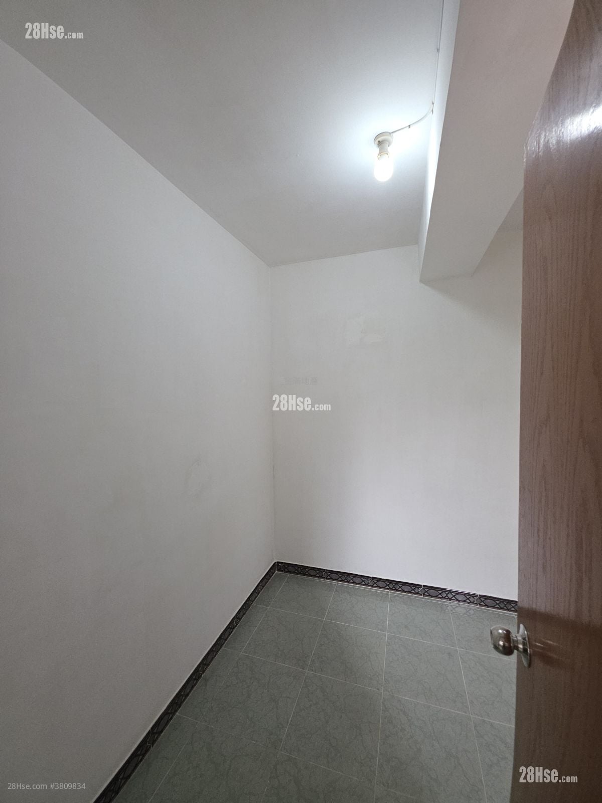 Tsuen Wan Centre Sell 1 Bedroom , 1 Bathroom 329 ft²