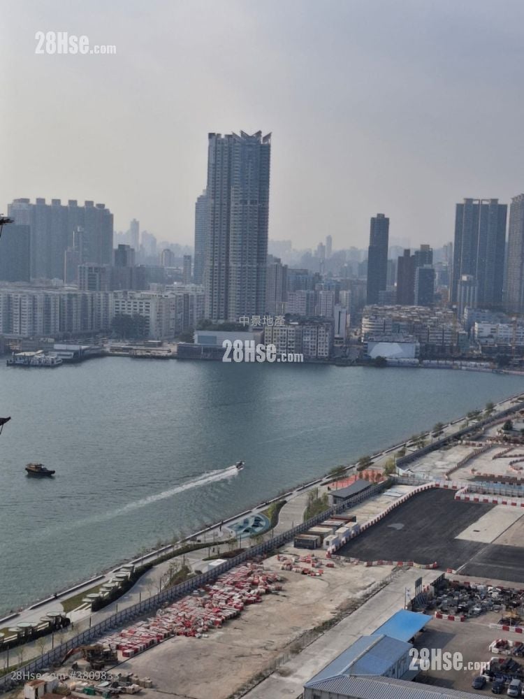 Twin Victoria Rental 1 Bedroom , 1 Bathroom 301 ft²