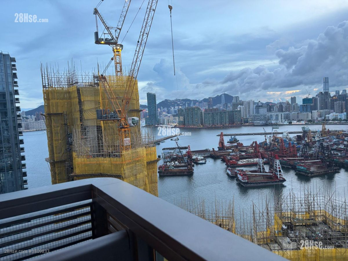 Twin Victoria Rental 1 Bedroom , 1 Bathroom 301 ft²