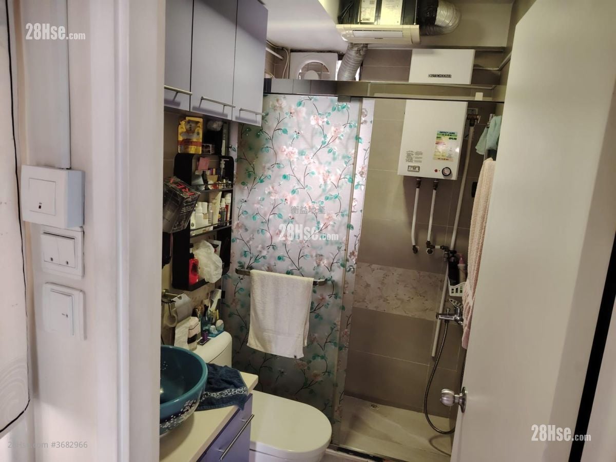 峻峰花园 售盘 2 房 , 1 浴室 450 平方尺