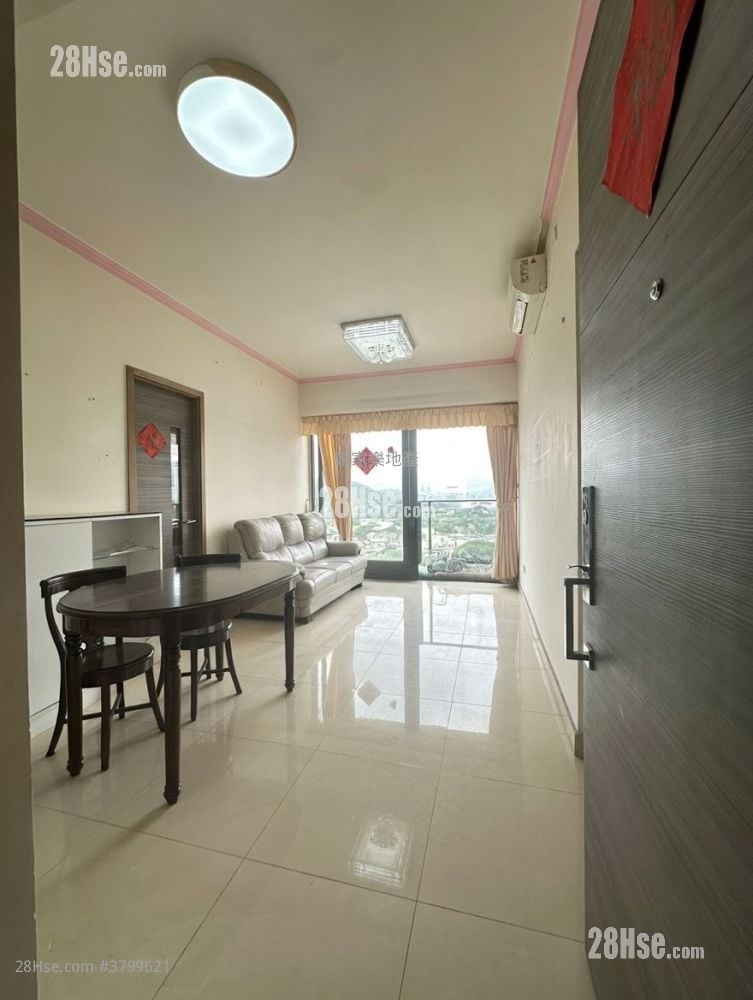 Green Code Rental 4 Bedrooms , 2 Bathrooms 753 ft²