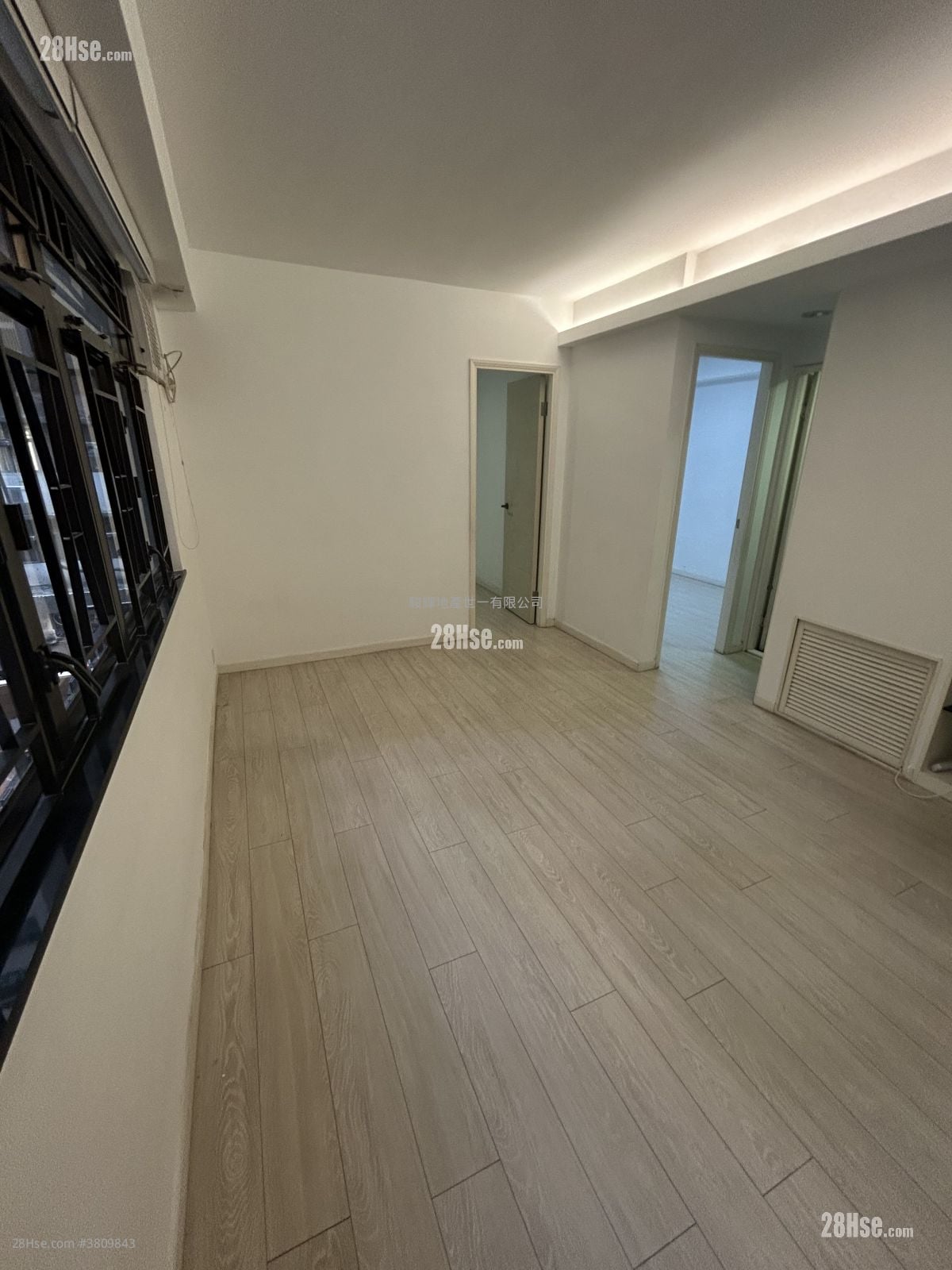 Hillwood Mansion Rental 2 Bedrooms , 1 Bathroom 420 ft²