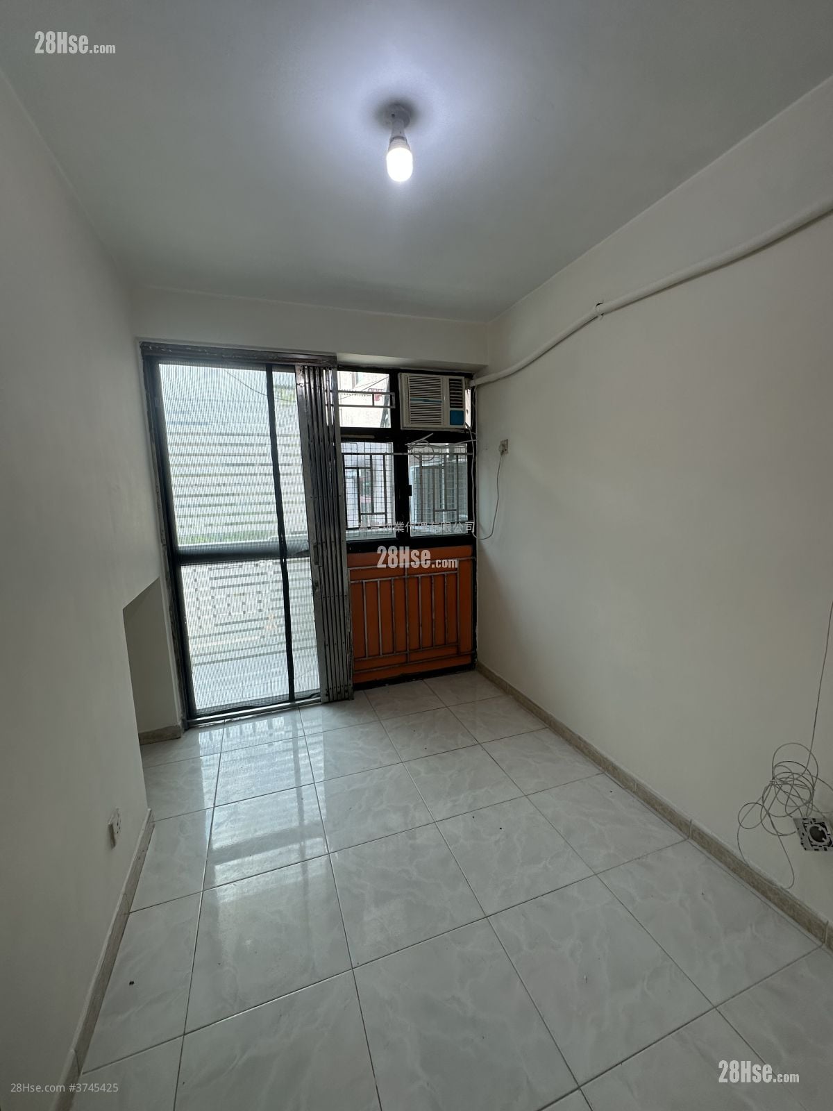 Kei Lun Wai Rental 2 Bedrooms , 1 Bathroom 320 ft²